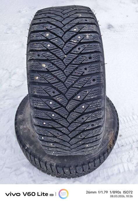Резина зимняя 215/55 R16