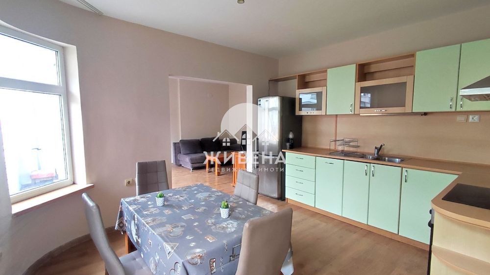 Продава се Тристаен апартамент в Варна, Център - 120 кв.м за 1567 €/кв.м - Снимка #3
