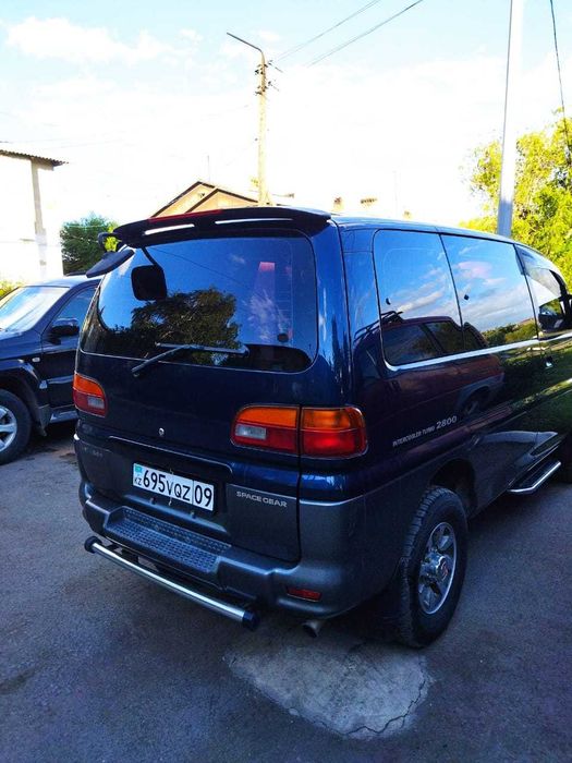 Mitsubishi Delica
