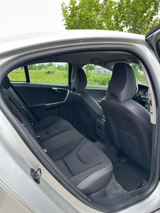 Volvo S60 an 2011