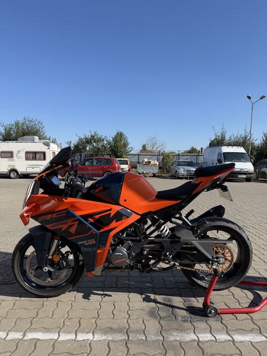 KTM RC 125 NU ( yzf , cbr , aprilia )