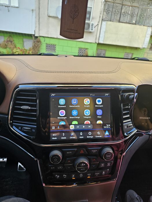 Jeep Grant Cherokee wk2 5.7