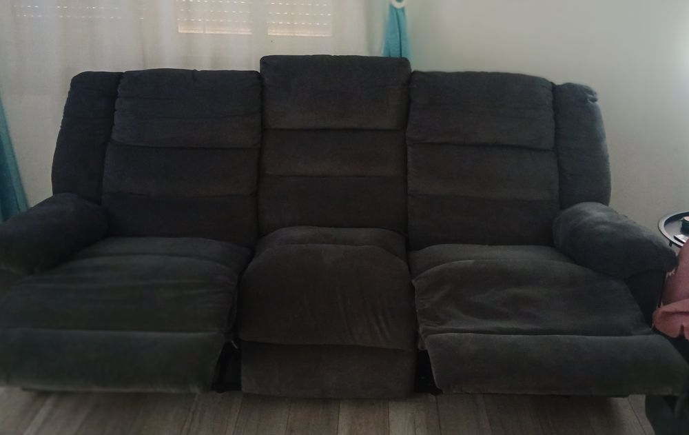 Canapea cu recliner