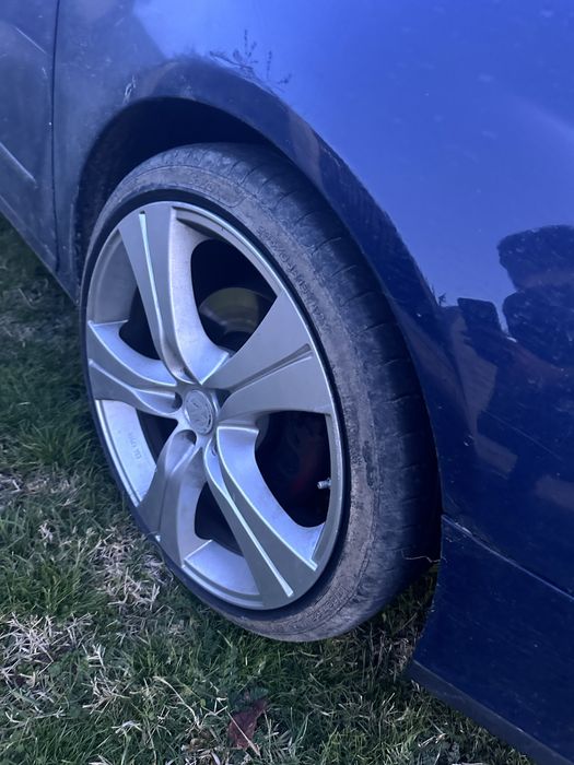 Vand Jante vw 235 35 r19 si navi rns510