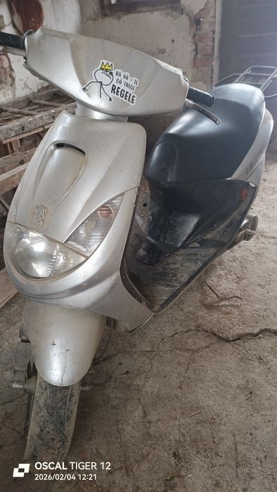 Se oferă spre vânzare scuter Peugeot Viva city 50cc