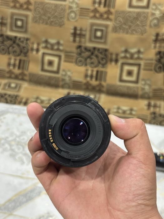 Обектив canon EF 50mm