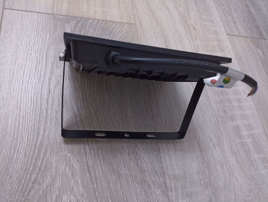 Прожектор светодиодный