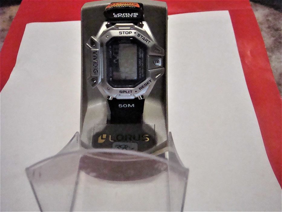 "Lorus"-два броя