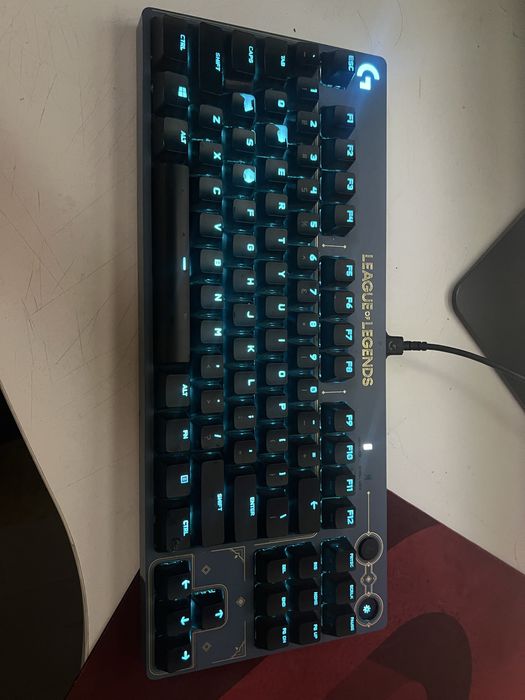 Logitech Pro keyboard