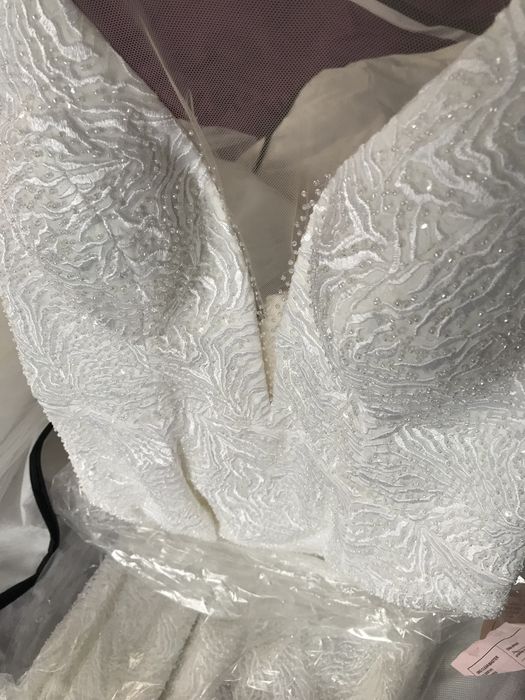 Vand rochie de mireasa SIA BRIDAL