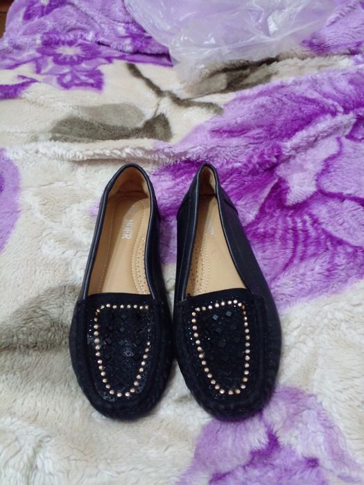 Продам обувь женскую