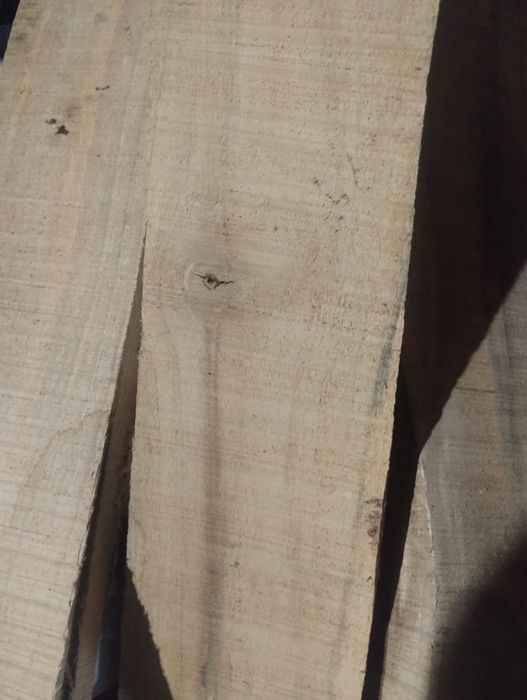 Cherestea scândură nuc veche 10 ani