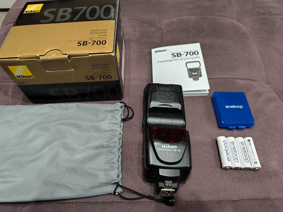 Светкавица Nikon SB-700