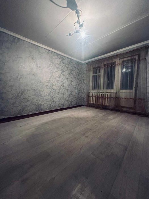 Продаётся 1-комнатная квартира в районе парка Победы.