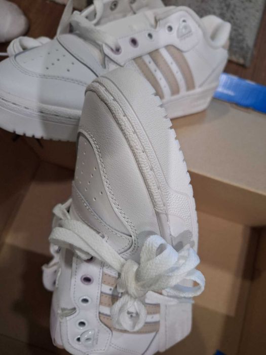 маратонки  adidas Originals Rivalry Low W