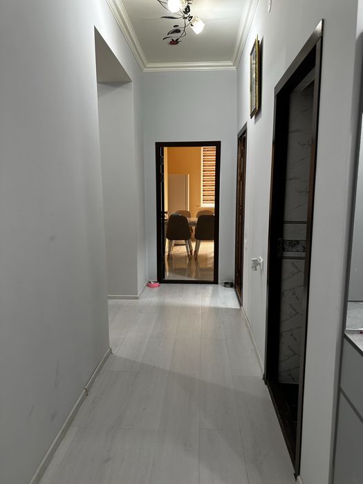 ҚИЗларга квартира ижарага. ОИЛАЛИЛИ ва ЎҒИЛ БОЛАларга эмас.