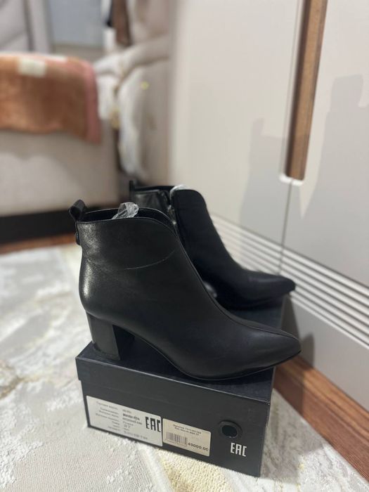 Ботильоны Женские бренд GERONEA  размер 37 черный