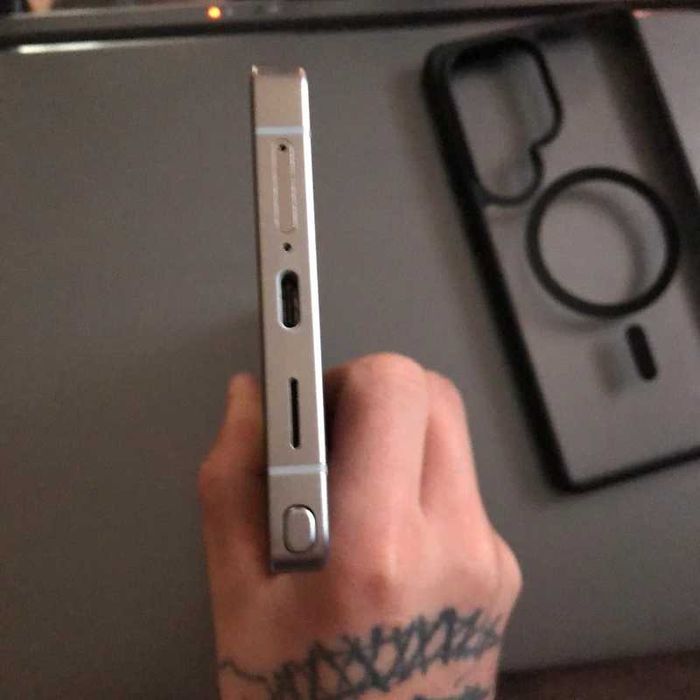 Vand Samsung Galaxy S25 Ultra 1TB stare impecabil