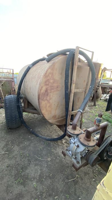 Продам водовоз с помпой