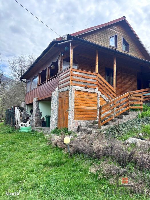 Casa de vanzare 6 camere, 2 bai, D+P+M , T- 1313mp, Ocolis, jud. Alba