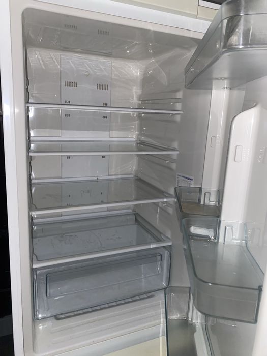 Продам Холодильник samsung