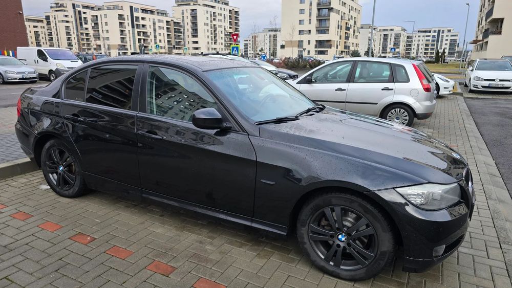 BMW Seria 3 BMW SERIA 3 E90 LCI 2011 318i Steptronic