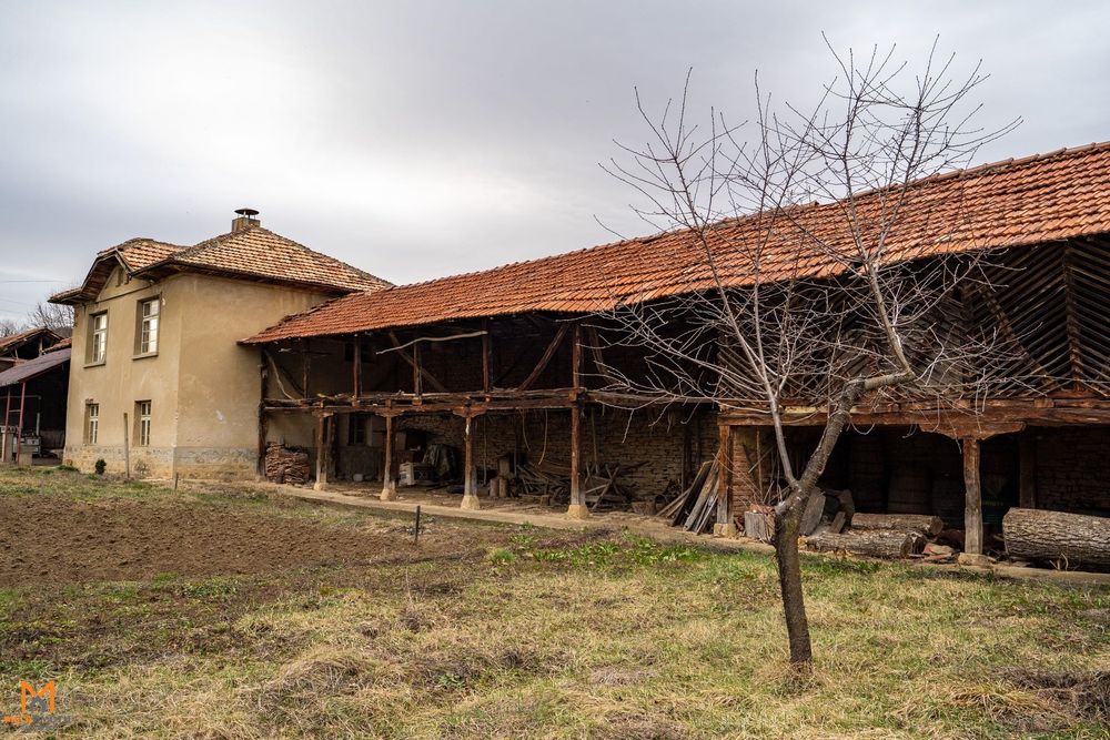 Продава се Къща в Севлиево - 347 кв.м за 74 €/кв.м - Снимка #3