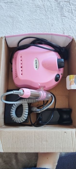 Pila de unghii nouă