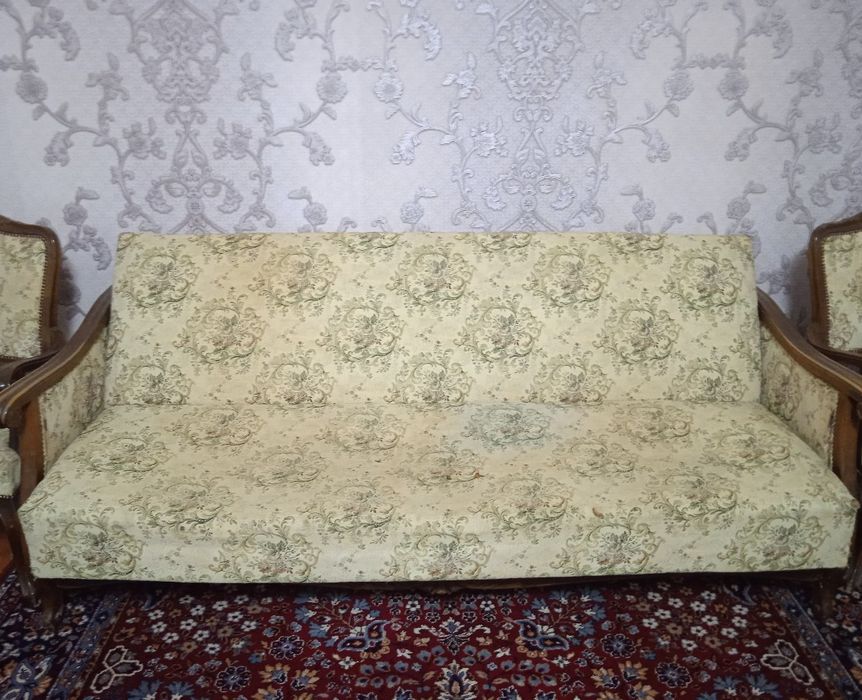 Диван советский.