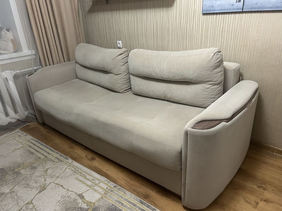 Продам Диван Срочно!