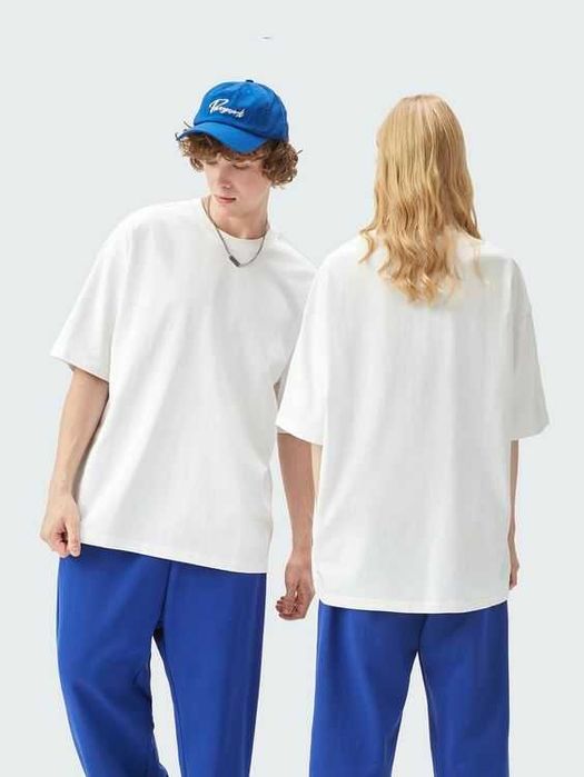 Футболка однотонная футболка. Универсальная футболка. Великан Футболка