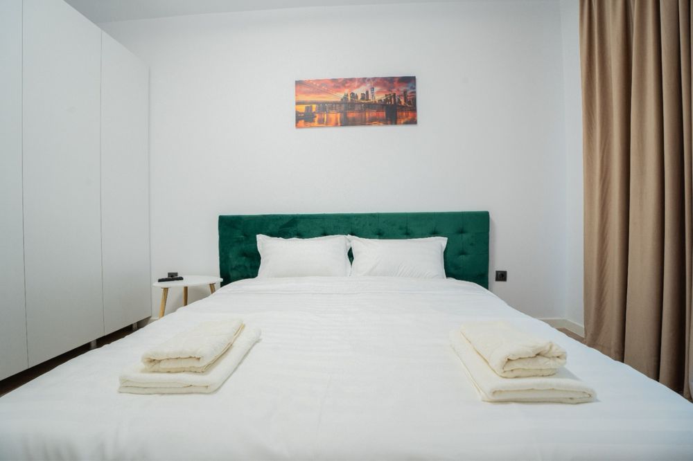 Apartament de inchiriat cu 2 sau 3 camere in complex/pretabil business