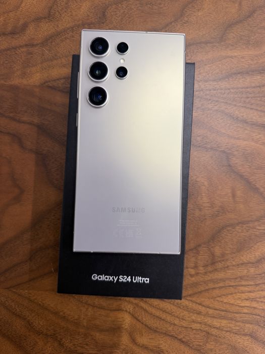 Samsung S24 Ultra 12 GB RAM /  512 GB