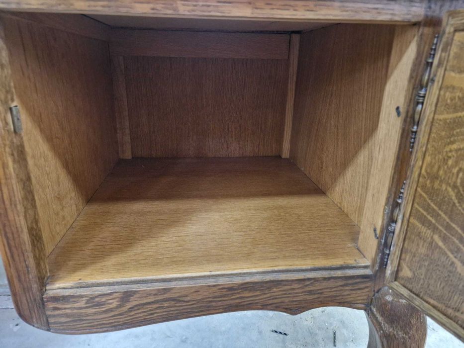 Тоалетка пълен масив с тройно фасетно огледало в стил "ЛУИ XV"