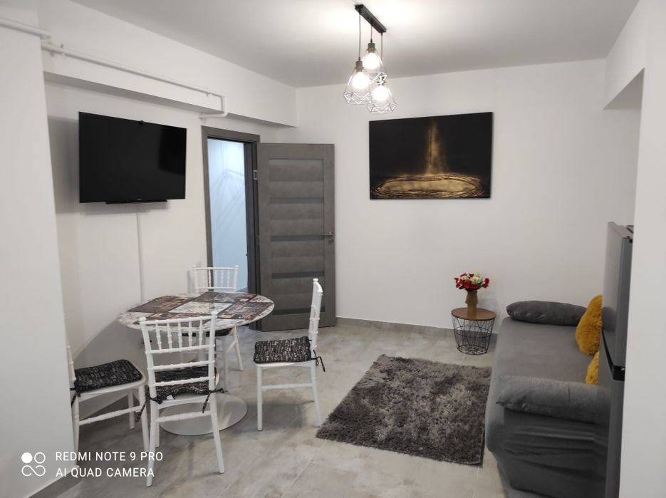 Inchiriez apartament 2 camere regim hotelier