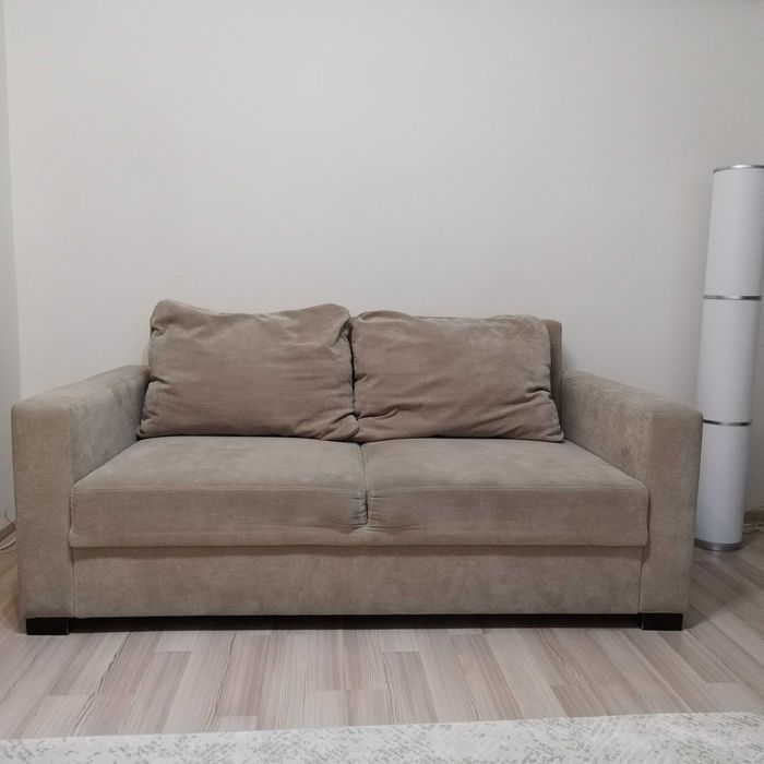 Canapea fixa si extensibila