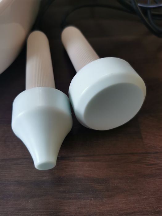 Aparat cu ultrasunete pentru față și conturul ochilor