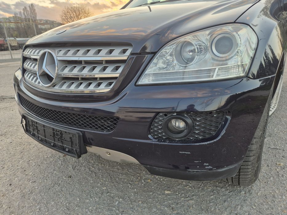 Предна броня Mercedes ML W164 оригинална Мерцедес МЛ В164