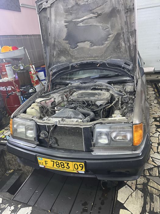 Mersedes-Benz w124 /102/ 2.3