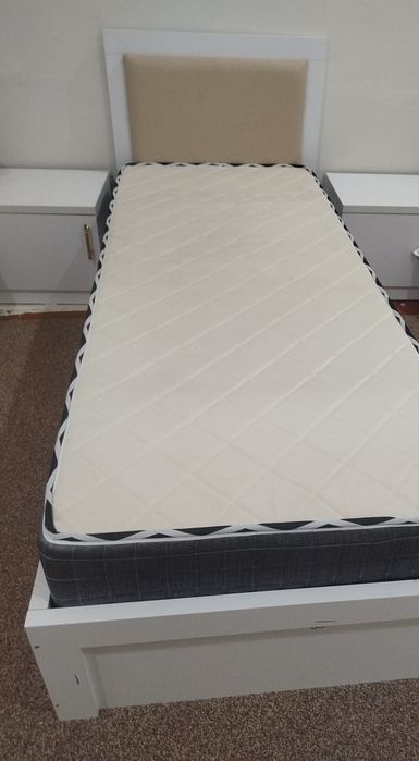 Tayyor yangi 1 kishilik kravat sotiladi