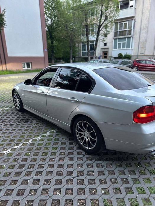De vanzare BMW E90 Pitesti • OLX.ro