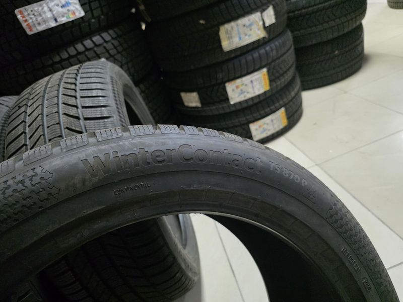 255/45/20//235/50/20 Continental