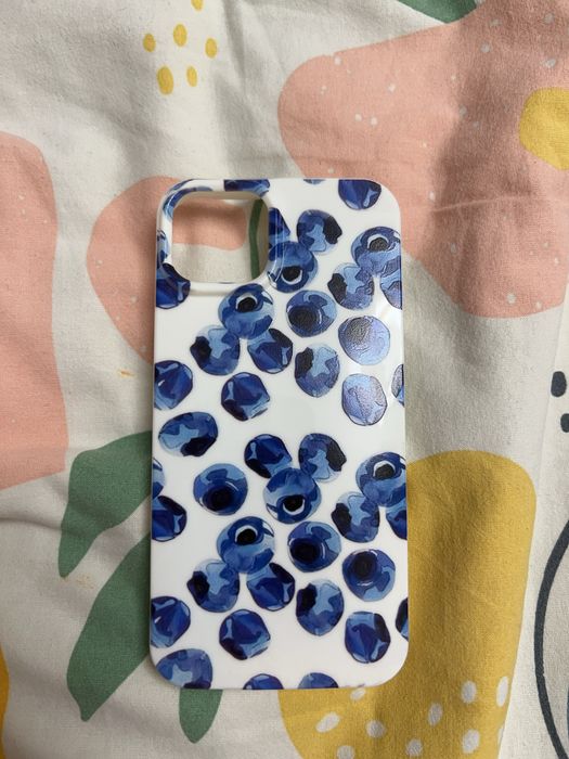 Чехол на айфон 13