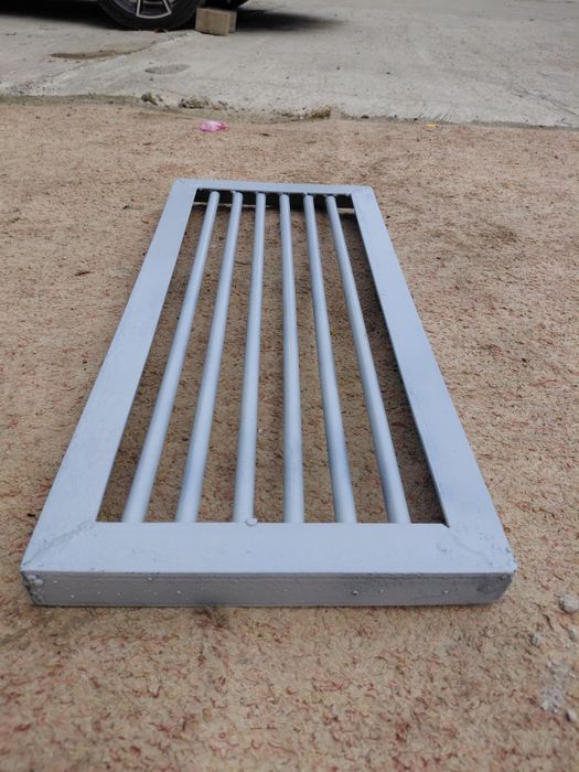 Vand trepte metalice