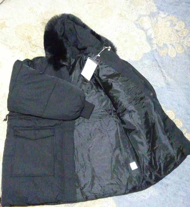 Зимняя хорошая куртка