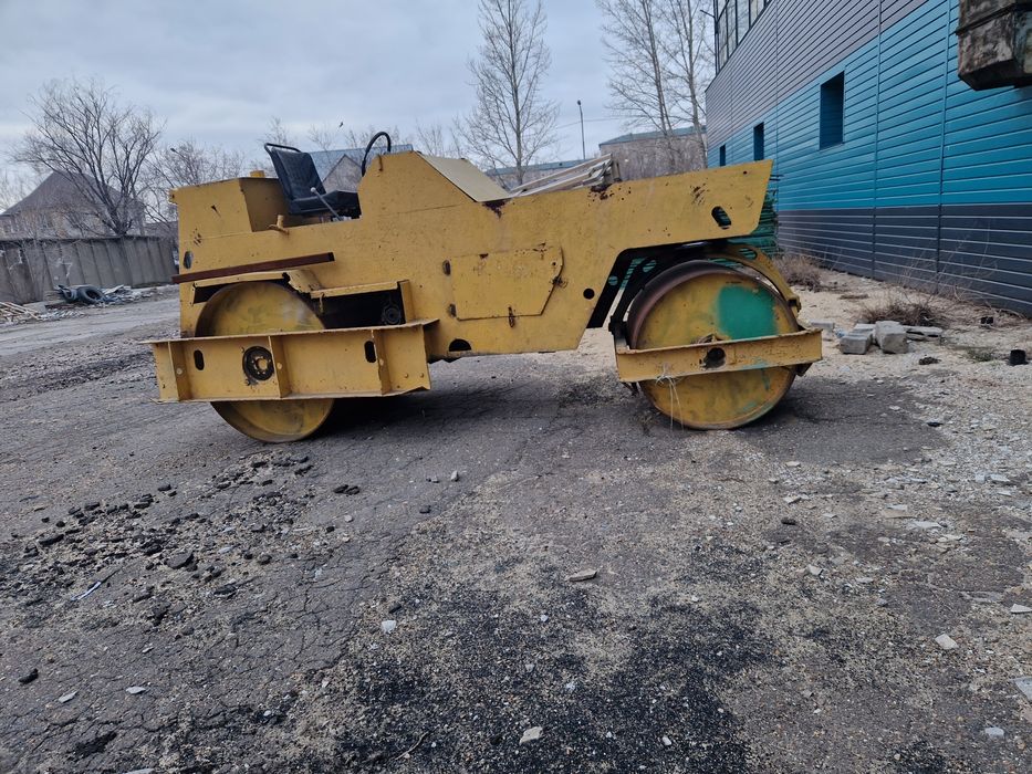 Каток ДУ-47 продам