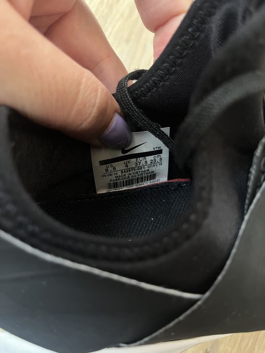 Nike Air Zoom Strong детски маратонки