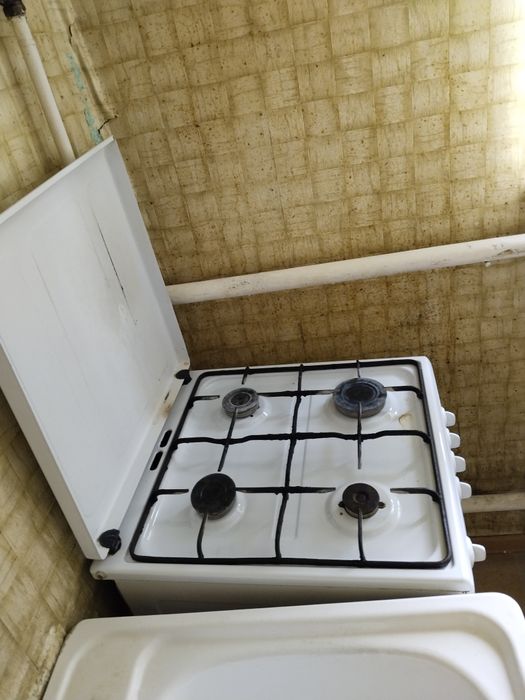 Продам газ.плиту