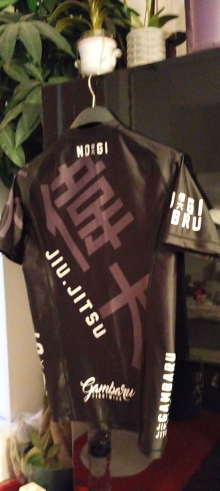 Рашгард за MMA жиу житсу джудо Gambaru