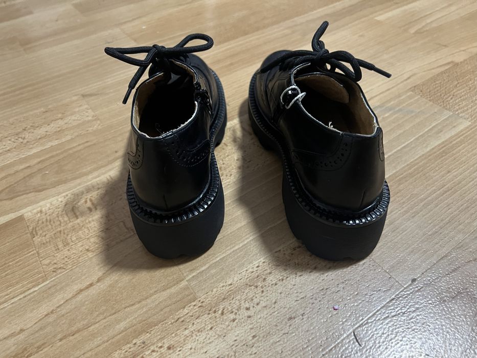 Детская школьная обувь